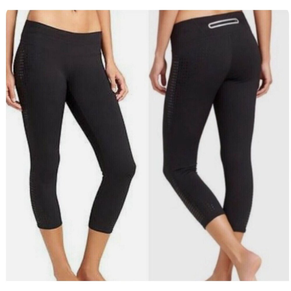 Athleta Sonar Black Capri Legging Pant Crop Yoga Fitness